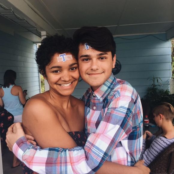 Meet your Posher, Markey - Picture 1 of 1